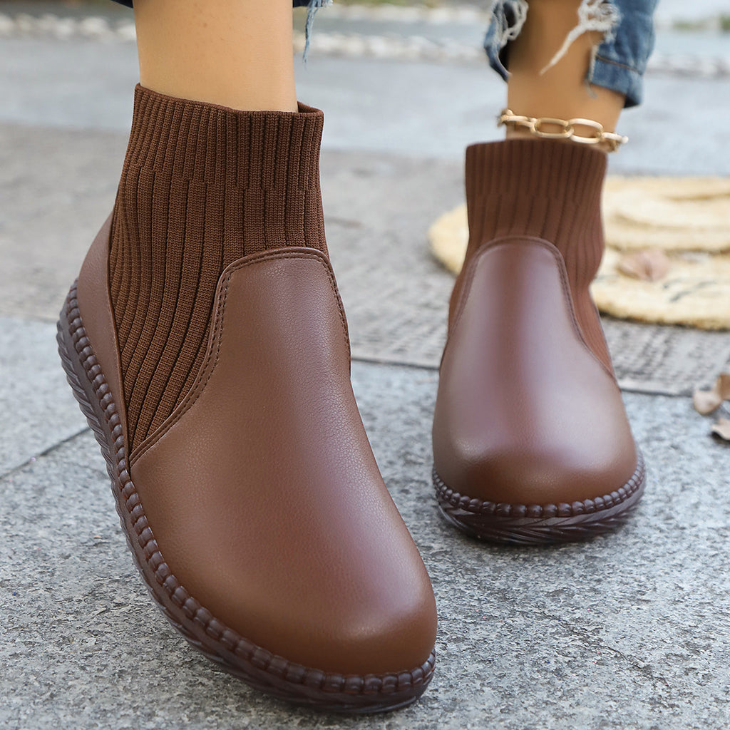 Round headed Martin boots with flat bottomed sleeves